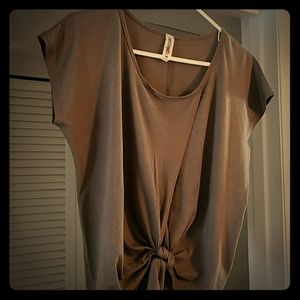 Cropped Loose Fitting Shirt